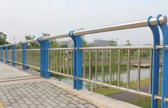 不锈钢河道栏杆产品案例